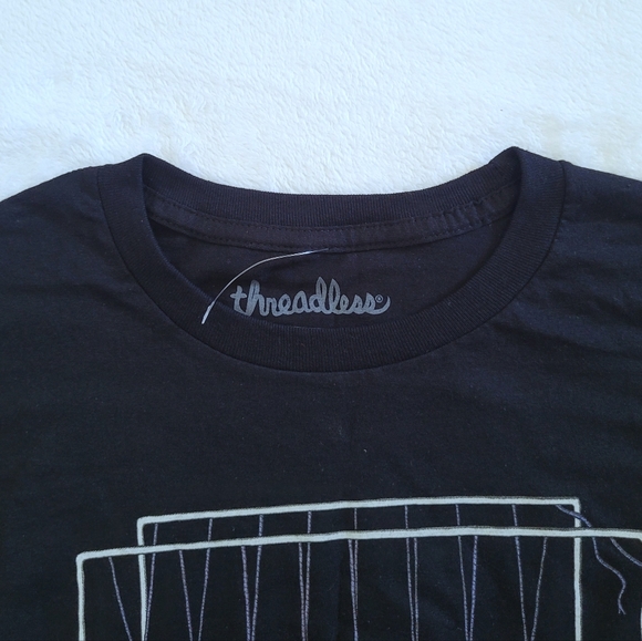 Threadless "Newton's Cradle" Graphic Tee👕 - NWOT - Picture 4 of 12